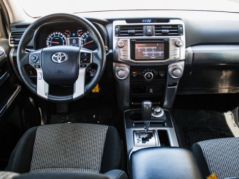 Used 2015 Toyota 4Runner SR5 AWD/4WD image 25