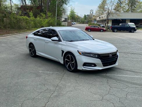Used 2020 Honda Accord Sport image 3