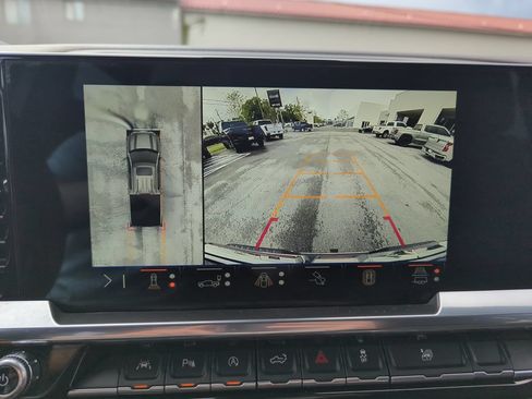 Used 2024 GMC Sierra 1500 SLT RWD image 24