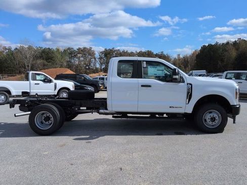 New 2026 Ford F350 XL AWD/4WD image 3