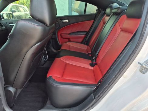 Used 2017 Dodge Charger R/T RWD image 19