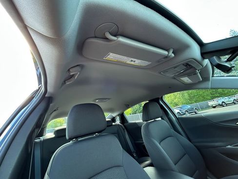 Used 2021 Chevrolet Malibu LS FWD image 28