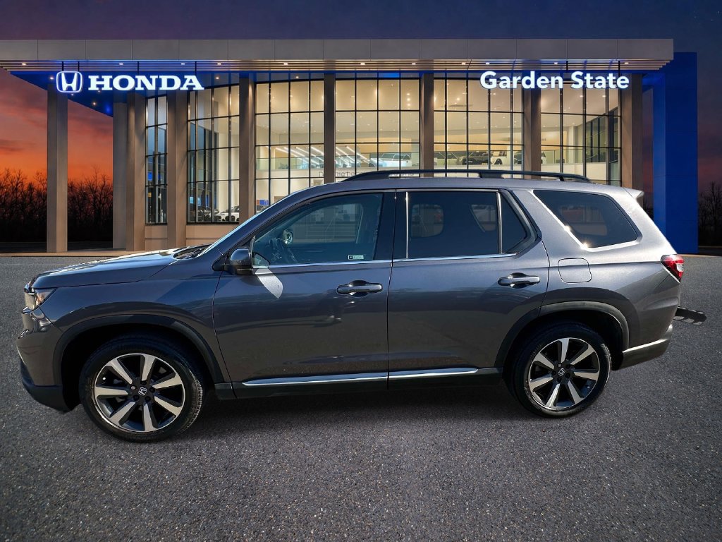 Used 2024 Honda Pilot Touring image 5