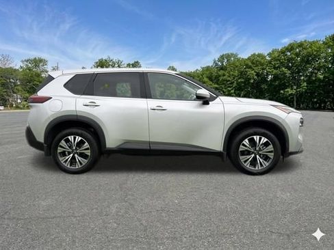 Used 2023 Nissan Rogue SV AWD/4WD image 10