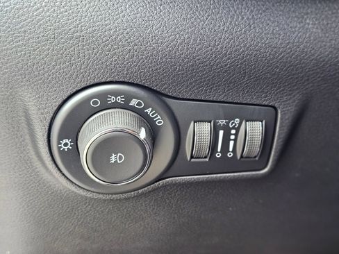 New 2026 Jeep Compass Limited AWD/4WD image 18