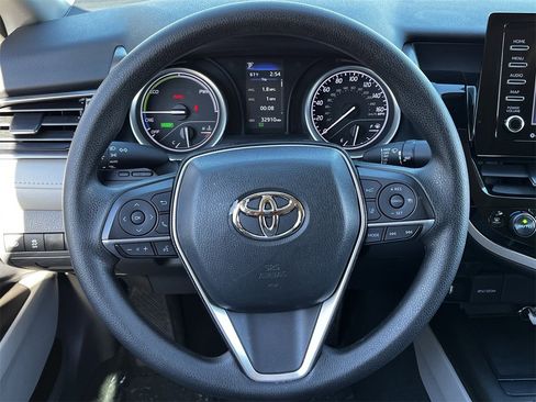 Used 2023 Toyota Camry LE image 10