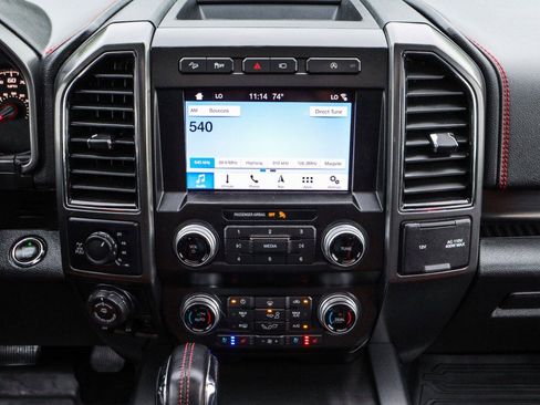 Used 2019 Ford F150 Lariat w/ Equipment Group 502A Luxury AWD/4WD image 32