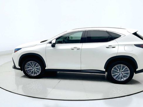 Used 2024 Lexus NX 250 FWD image 4