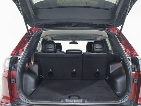 Used 2019 Jeep Cherokee Latitude Plus w/ Cold Weather Group image 15