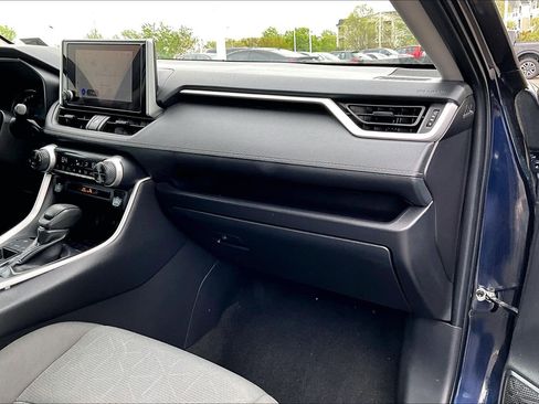 Used 2024 Toyota RAV4 XLE image 15