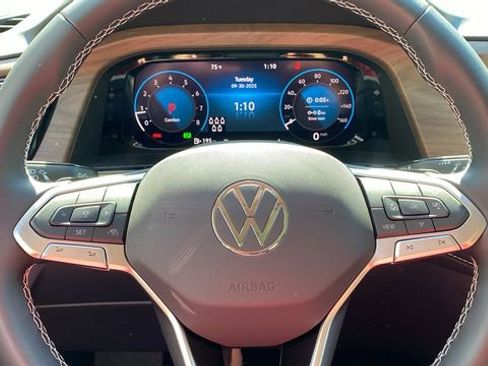 New 2026 Volkswagen Atlas SE image 14