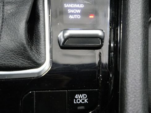 Used 2025 Jeep Compass Limited AWD/4WD image 21