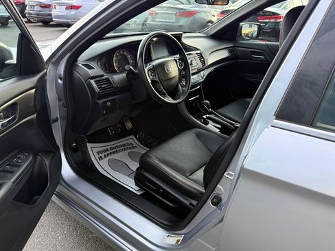 Used 2017 Honda Accord Sport Special Edition image 7