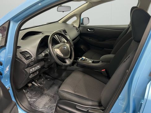 Used 2015 Nissan Leaf S image 27