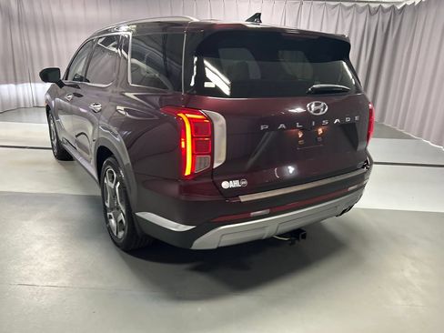 Used 2023 Hyundai Palisade Limited w/ Cargo Package FWD image 5