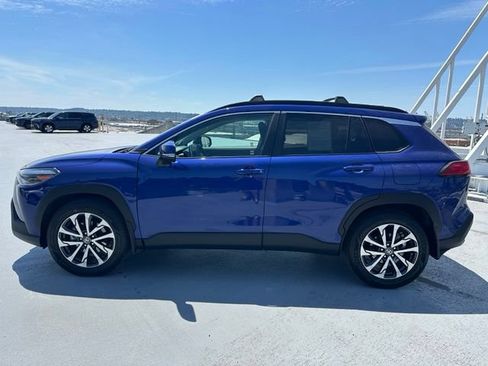 Certified 2023 Toyota Corolla Cross XLE w/ Convenience Package AWD/4WD image 10