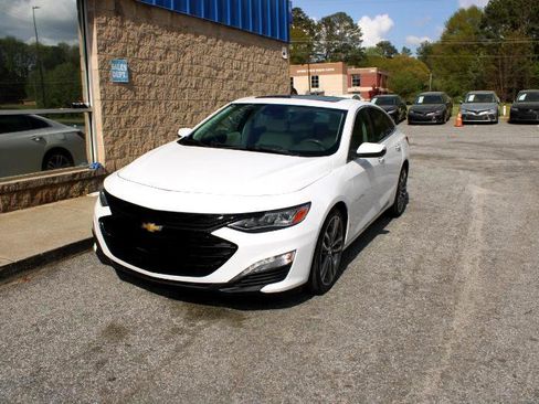 Used 2019 Chevrolet Malibu Premier w/ Sun and Wheel Package image 3