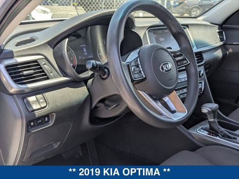 Used 2019 Kia Optima LX FWD image 11