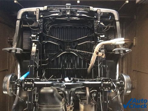 Used 2016 Toyota Tacoma TRD Sport w/ Premium & Technology Package image 16