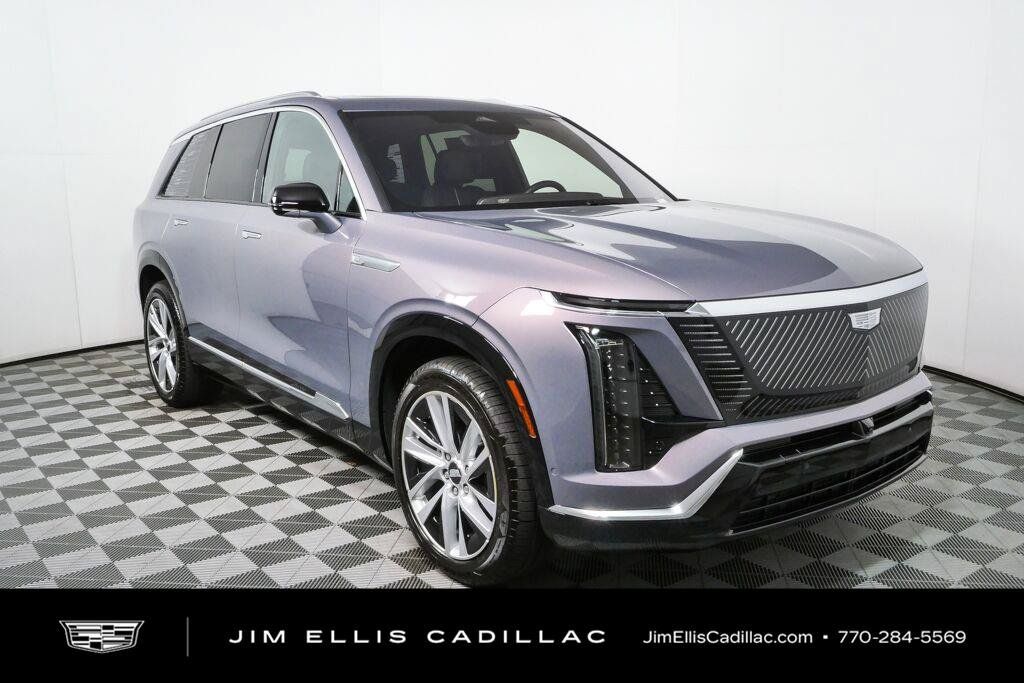 Certified 2026 Cadillac Vistiq Luxury w/ LPO, Floor Liner Package AWD/4WD image 1