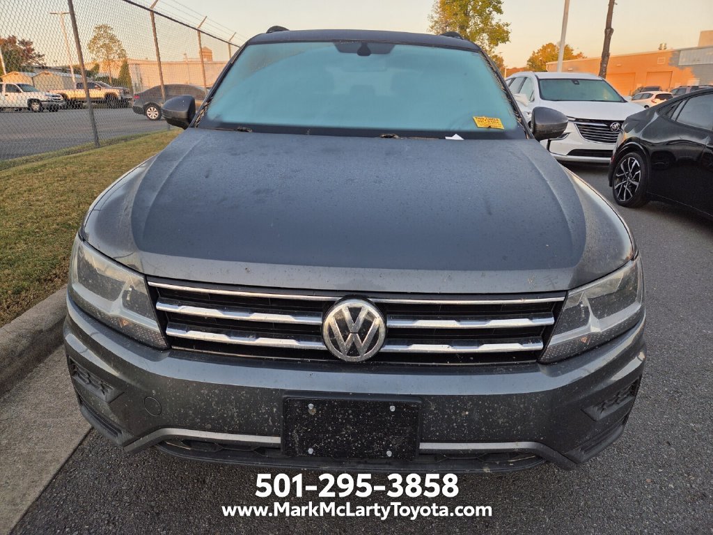 Used 2019 Volkswagen Tiguan SE AWD/4WD image 2