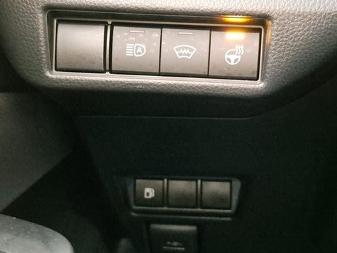 Used 2023 Toyota Prius XLE image 15