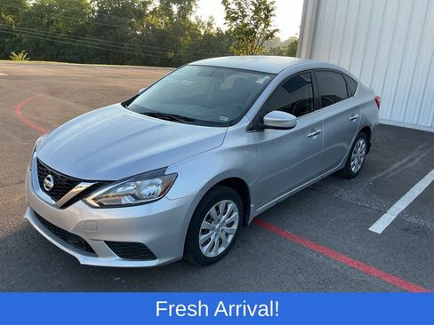 Used 2018 Nissan Sentra S FWD image 1