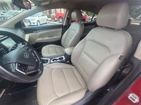 Used 2017 Hyundai Elantra Limited FWD image 13