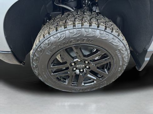 New 2026 Chevrolet Silverado 1500 Custom Trail Boss AWD/4WD image 24
