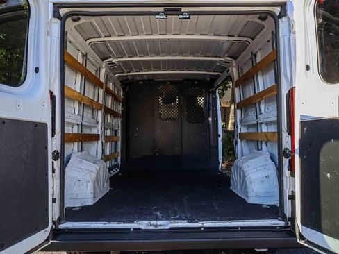 Used 2023 RAM ProMaster 2500 image 17