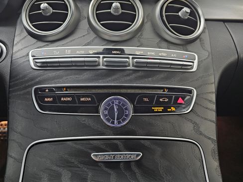 Used 2018 Mercedes-Benz C 300 4MATIC Cabriolet image 19