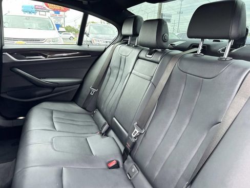 Used 2020 BMW 530i w/ Convenience Package RWD image 16