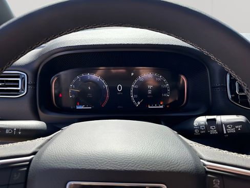 New 2026 Jeep Grand Wagoneer Limited AWD/4WD image 36