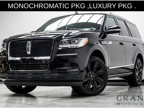 Used 2023 Lincoln Navigator Reserve AWD/4WD image 1