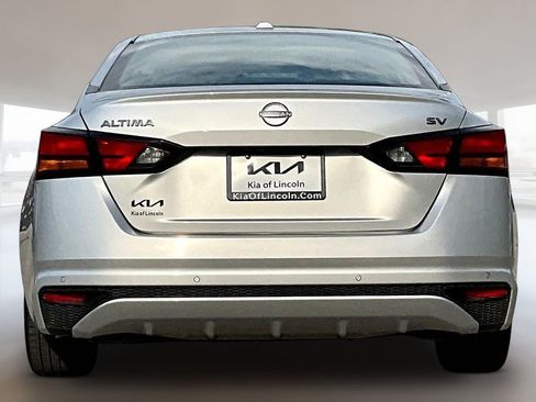 Used 2024 Nissan Altima 2.5 SV FWD image 5