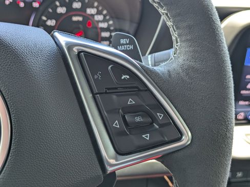 Used 2020 Chevrolet Camaro SS RWD image 27