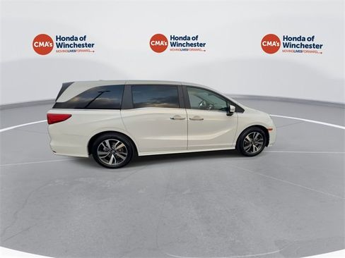 Certified 2023 Honda Odyssey Touring image 11