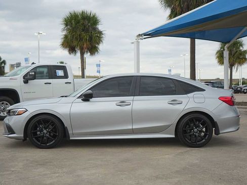 Used 2024 Honda Civic Sport image 3