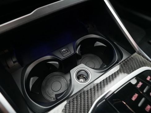 Used 2022 BMW M4 Competition w/ M Carbon Exterior Package RWD image 17
