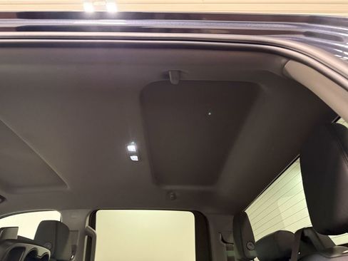 Used 2023 Chevrolet Silverado 1500 LT image 10