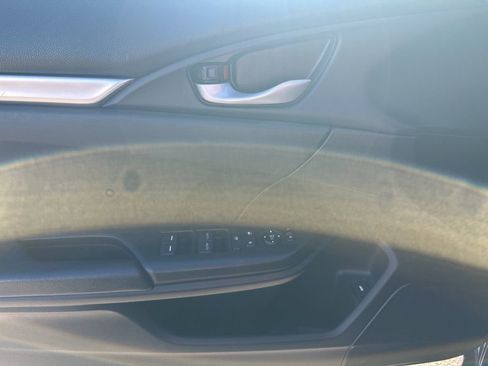 Used 2019 Honda Civic Sport image 31