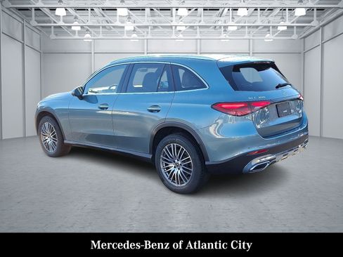 Used 2026 Mercedes-Benz GLC 300 4MATIC image 3