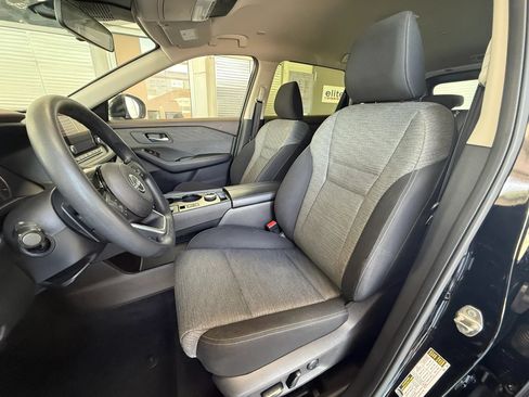 Used 2023 Nissan Rogue SV AWD/4WD image 14