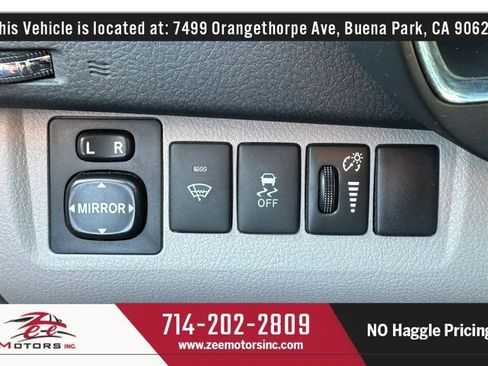 Used 2011 Toyota Highlander 2WD w/ Tech Pkg image 40