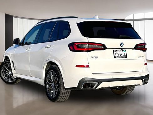 Used 2021 BMW X5 xDrive40i w/ M Sport Package AWD/4WD image 4