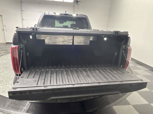 Used 2023 Toyota Tundra Platinum AWD/4WD image 31