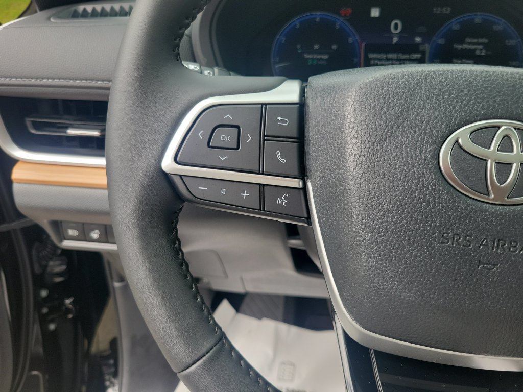 Certified 2026 Toyota Grand Highlander FWD image 38