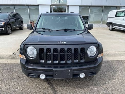 Used 2015 Jeep Patriot High Altitude AWD/4WD image 11