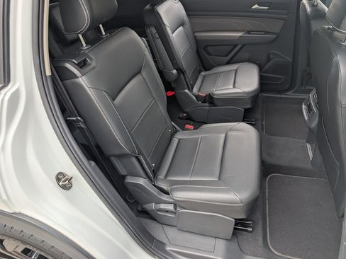 Used 2023 Volkswagen Atlas SE FWD image 20