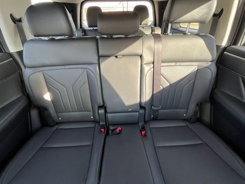 Used 2025 Hyundai Santa Fe SEL image 41